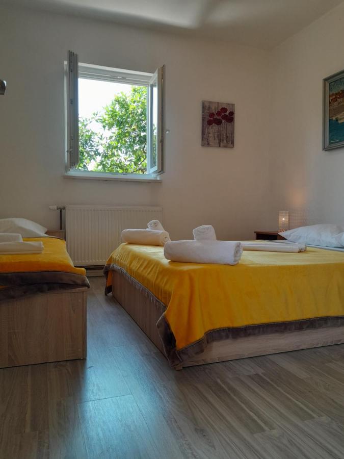 Apartmani Urlic Sreser Eksteriør billede