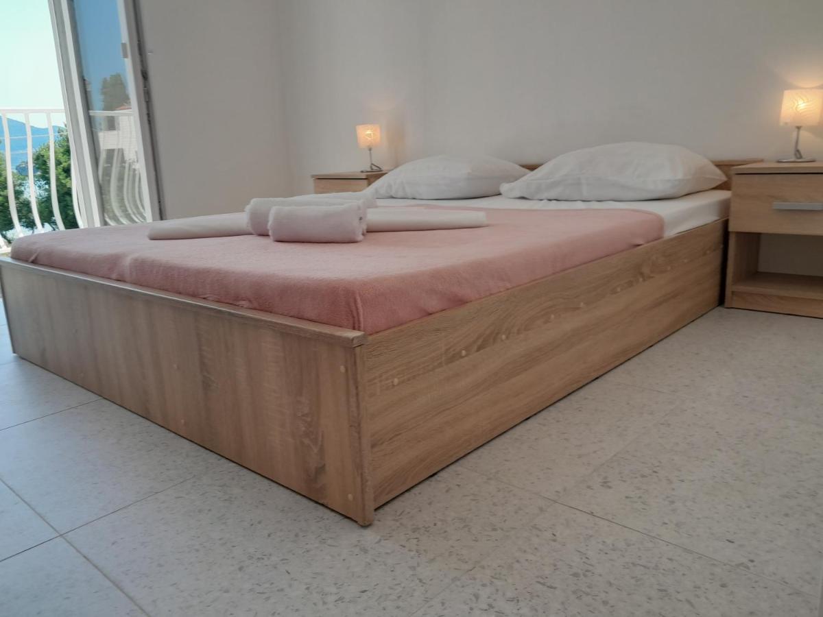 Apartmani Urlic Sreser Eksteriør billede