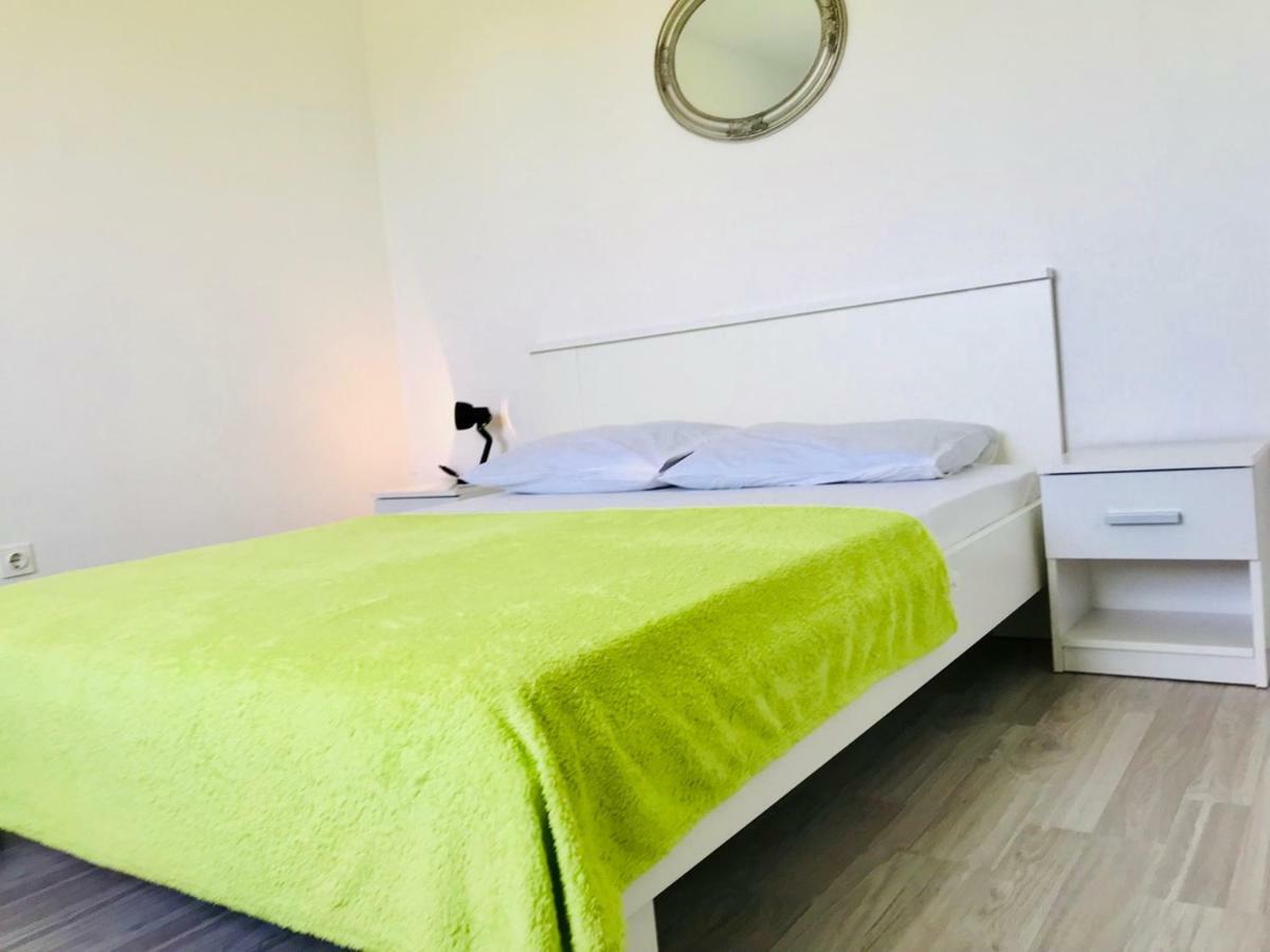 Apartmani Urlic Sreser Eksteriør billede